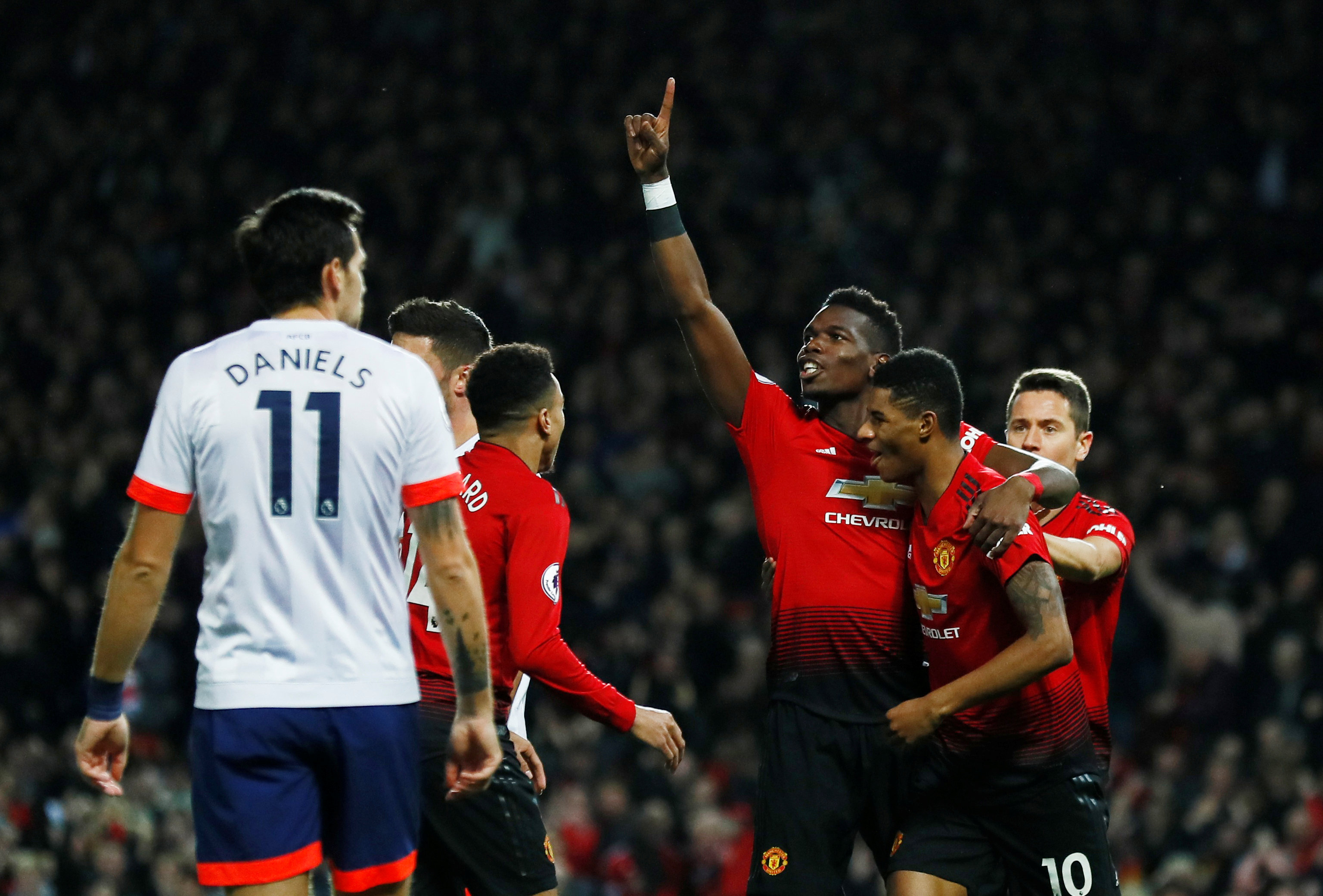 队凭借老将 队凭借老将